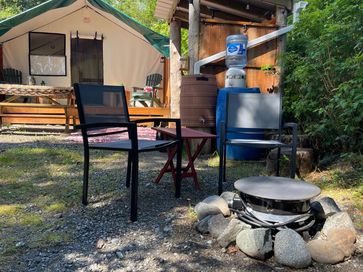 Hotel So Damn Lucky Glamping Ucluelet Exterior foto